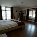 гаджакови 3* Devín