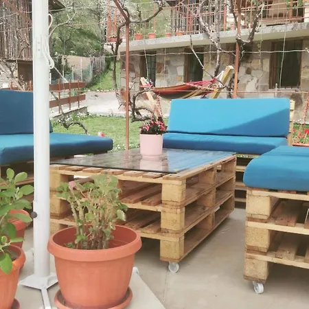 гаджакови 3* דבין