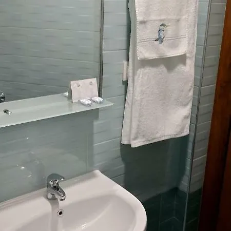 гаджакови דבין